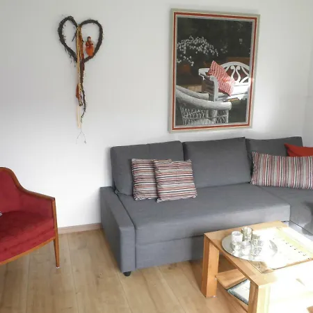 Jaeger Apartman *